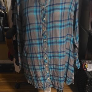 Tolani Blue and Gray Plaid Button Down Shirt
